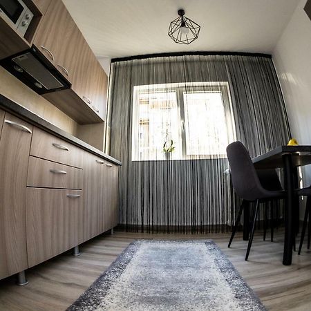 Tania Apartament Oradea Exterior foto